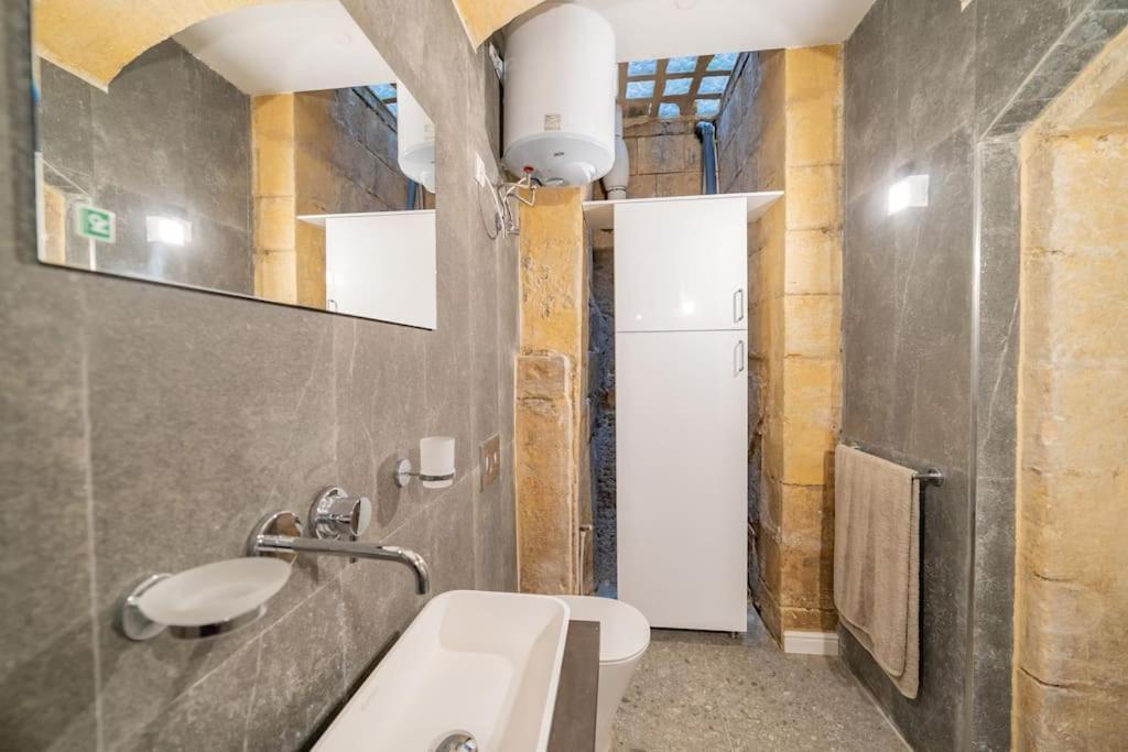 Dzc- Dazzle Den Appartement Valletta Buitenkant foto